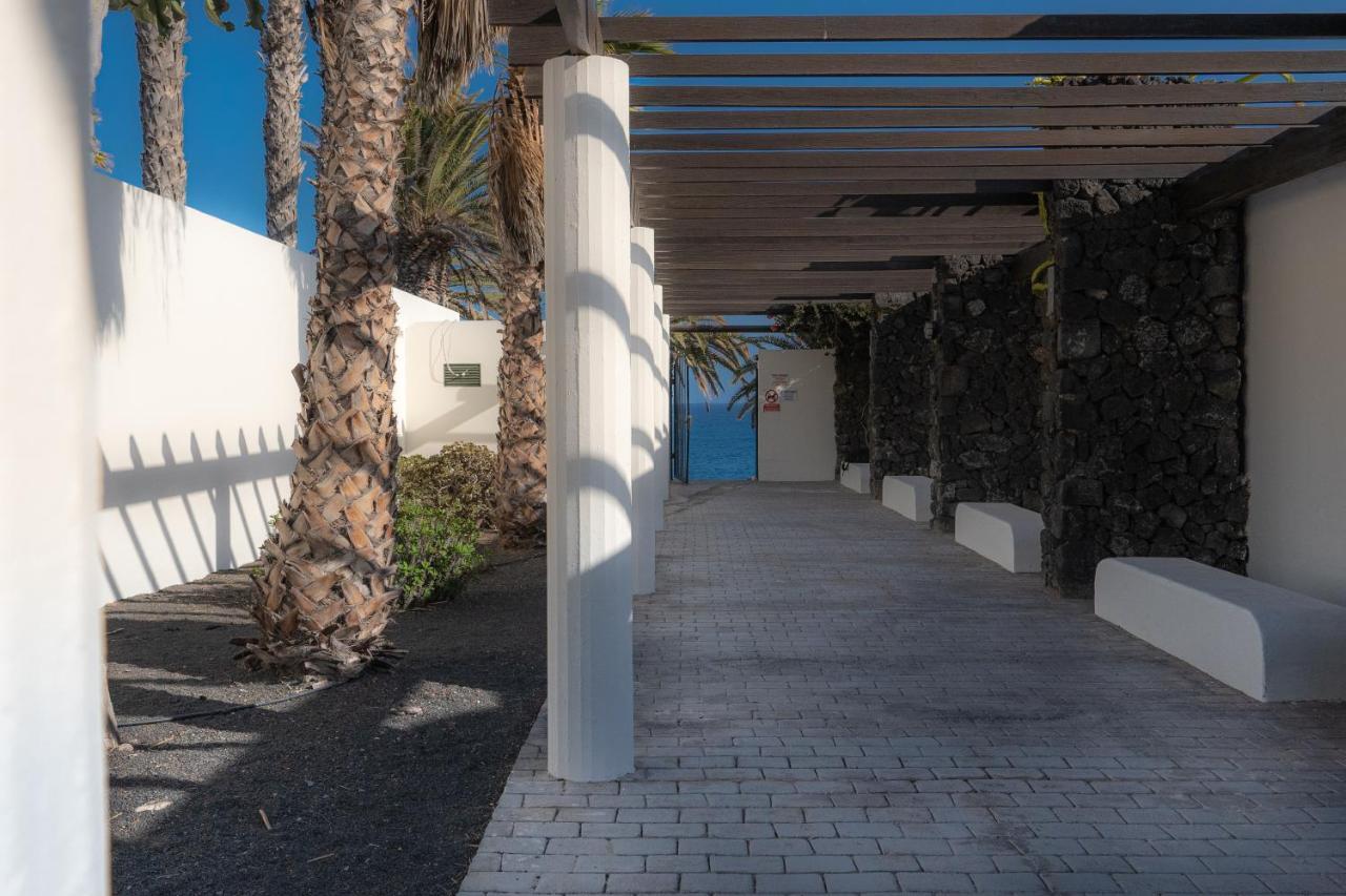 Beautiful Studio On The Seafront Costa Teguise Buitenkant foto