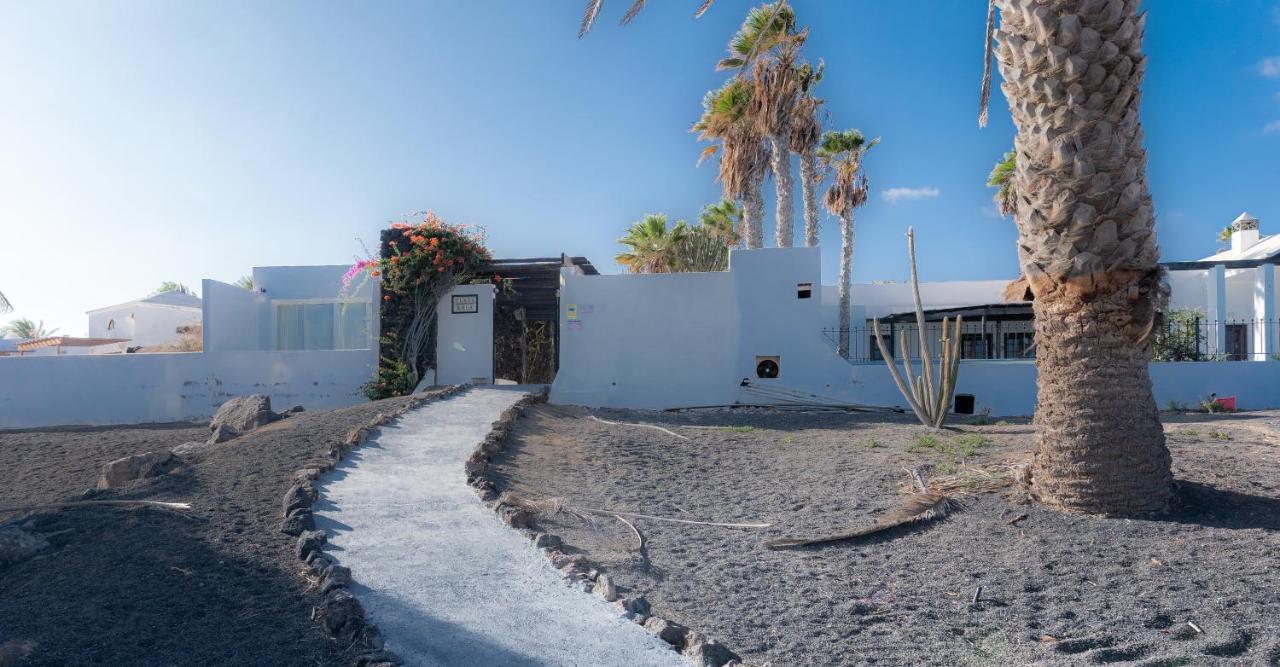 Beautiful Studio On The Seafront Costa Teguise Buitenkant foto